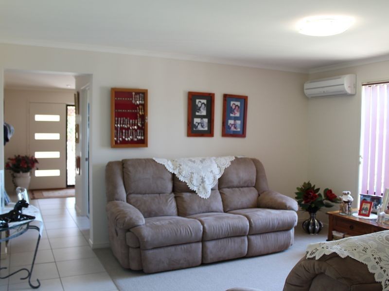 2 Lowien Close, Blenheim QLD 4341