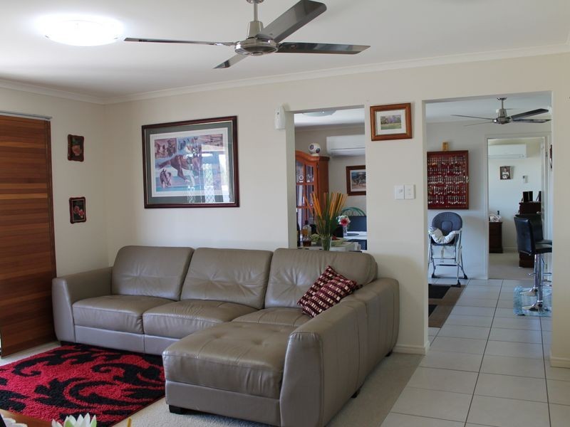 2 Lowien Close, Blenheim QLD 4341