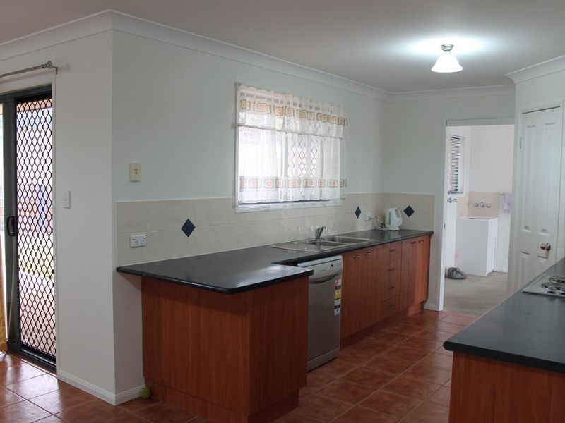 101 Australia II Drive, Kensington Grove QLD 4341