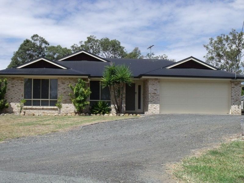 5 Helen Court, Regency Downs QLD 4341