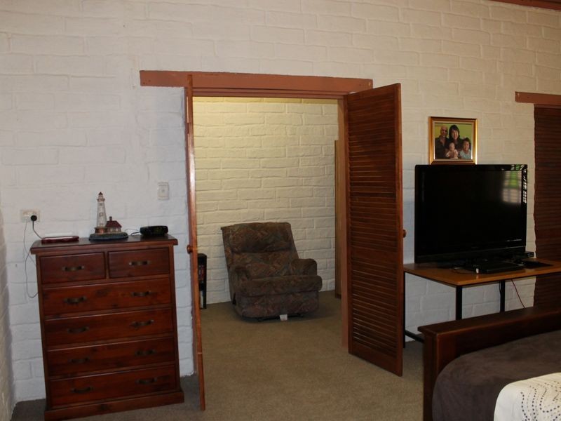 13 Topaz Crescent, Lockyer Waters QLD 4311