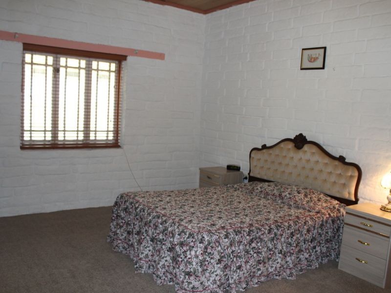 13 Topaz Crescent, Lockyer Waters QLD 4311