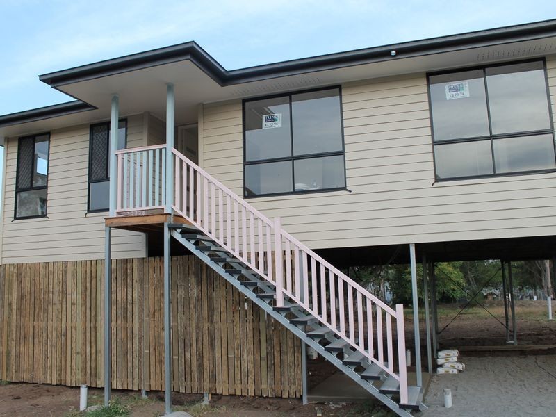 8 George Street, Marburg QLD 4346