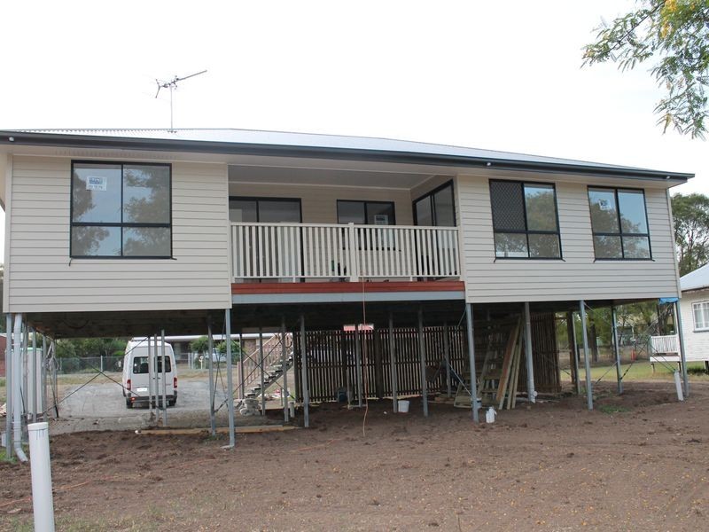 8 George Street, Marburg QLD 4346