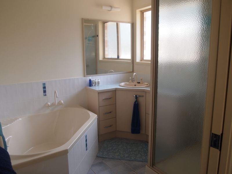 37 Gutt Road, Regency Downs QLD 4341