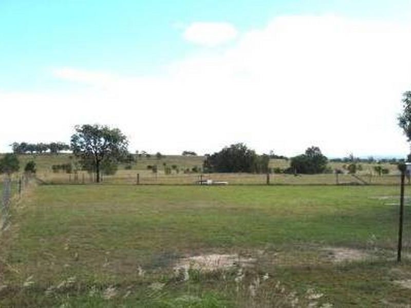3 Swan Road, Regency Downs QLD 4341