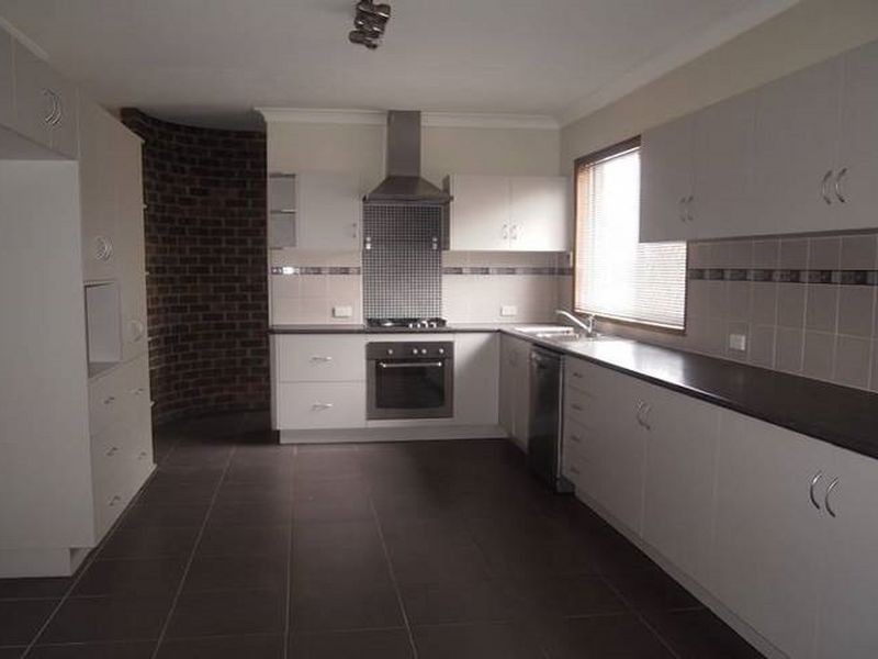 5 Forest Avenue, Glenore Grove QLD 4342