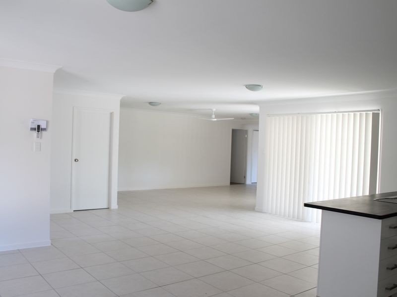 5 Thredbo Court, Regency Downs QLD 4341