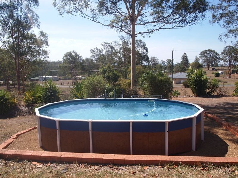 2 Helen Court, Regency Downs QLD 4341