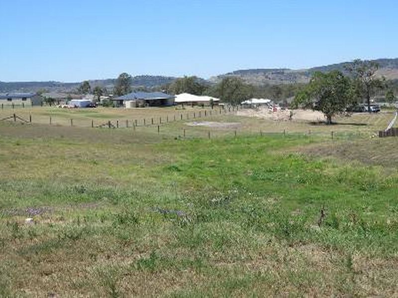 37 Nagle Crescent, Blenheim QLD 4341