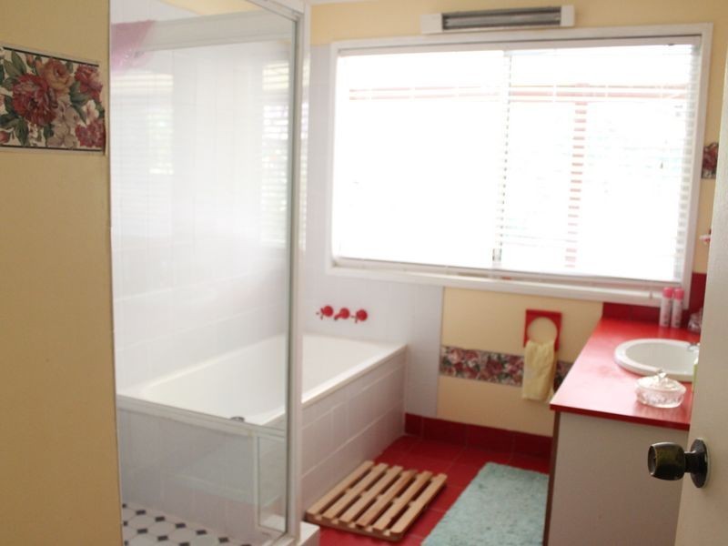 518 Willaura Drive, Mount Hallen QLD 4312