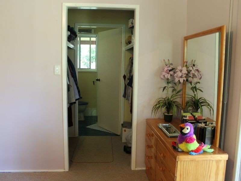 518 Willaura Drive, Mount Hallen QLD 4312