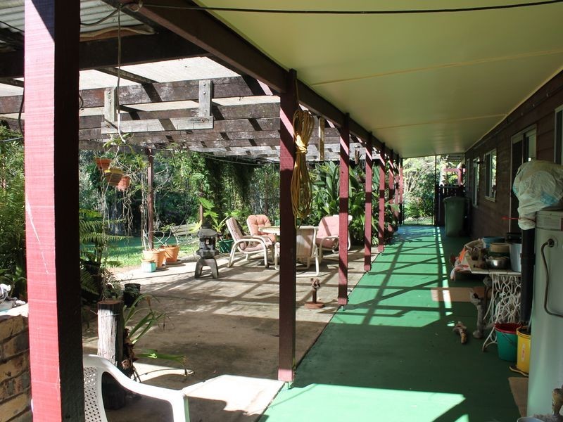 518 Willaura Drive, Mount Hallen QLD 4312