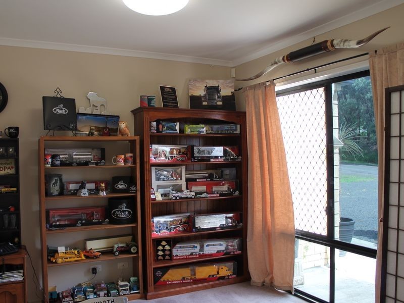 19 Anthony Court, Summerholm QLD 4341