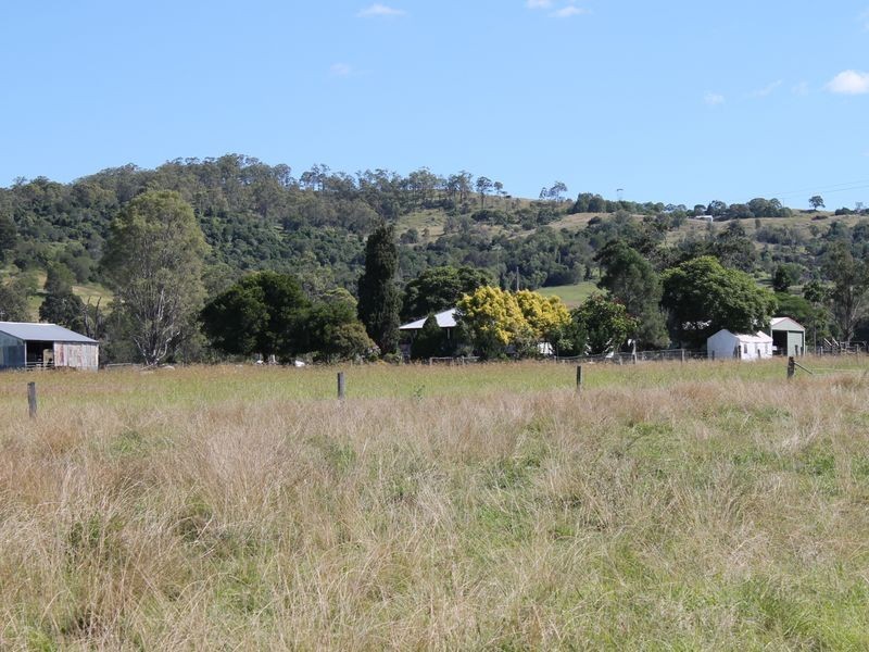 51 Long Gully Road, Summerholm QLD 4341