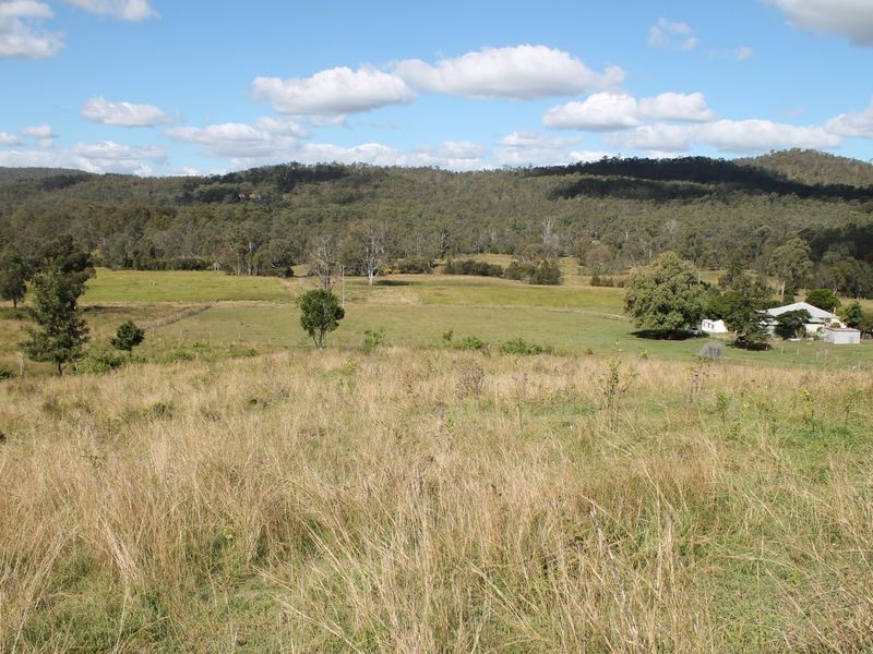 51 Long Gully Road, Summerholm QLD 4341