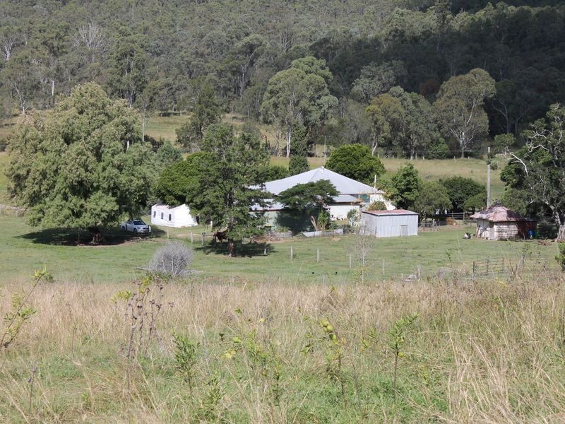 51 Long Gully Road, Summerholm QLD 4341