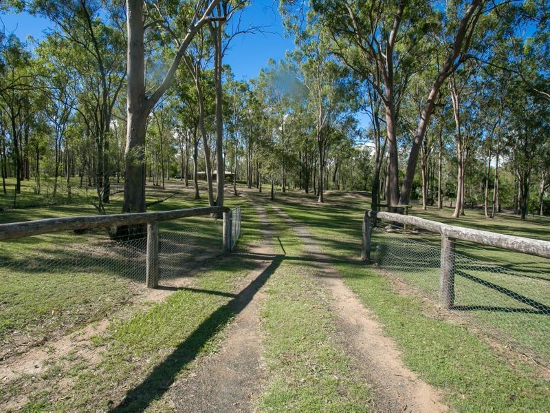 15 Woodend Court, Kensington Grove QLD 4341