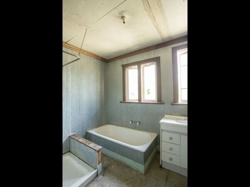 15 Woodend Court, Kensington Grove QLD 4341