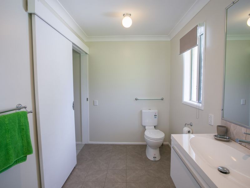 5 Bushman St, Plainland QLD 4341