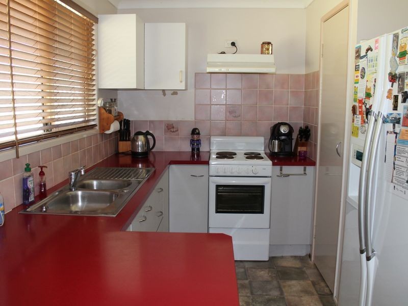 15 Andrews Drive, Regency Downs QLD 4341