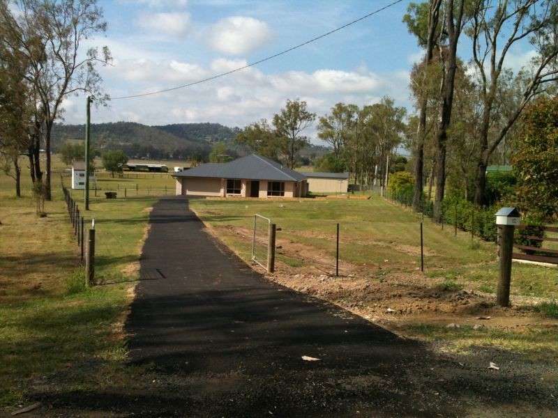 12 Blokland Court, Blenheim QLD 4341