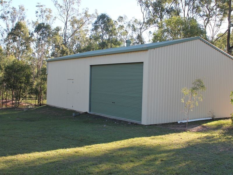 4 Highland Grove, Kensington Grove QLD 4341