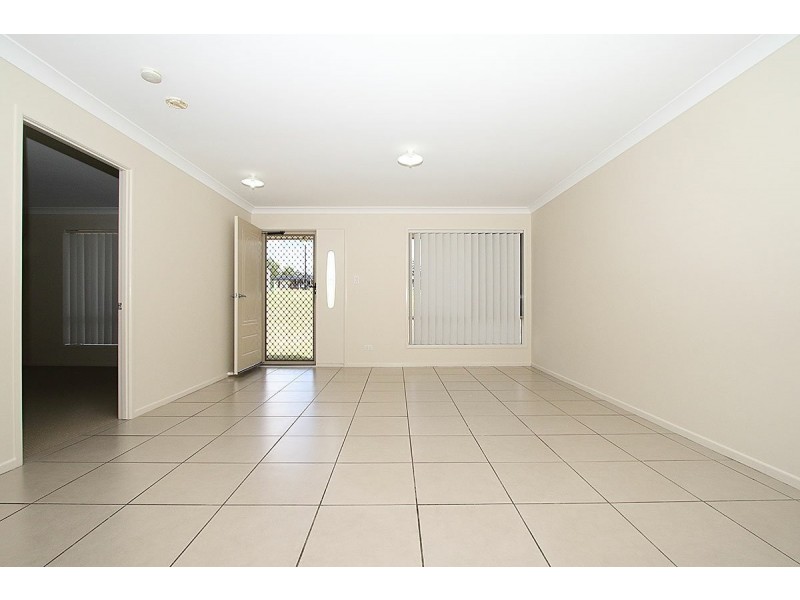 5 Riley Court, Kensington Grove QLD 4341