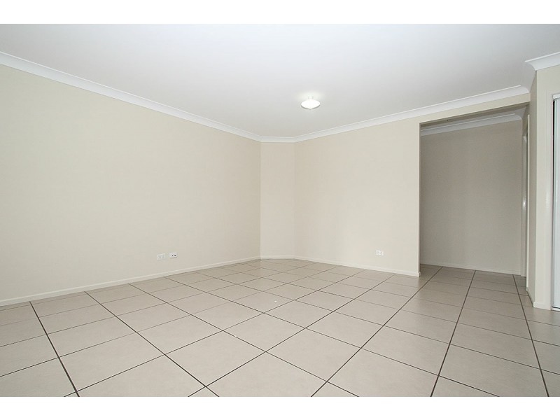 5 Riley Court, Kensington Grove QLD 4341