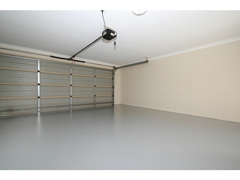 5 Riley Court, Kensington Grove QLD 4341