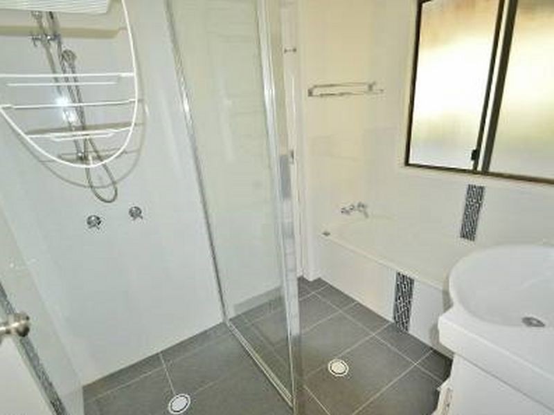 17 Wheatley Court, Regency Downs QLD 4341