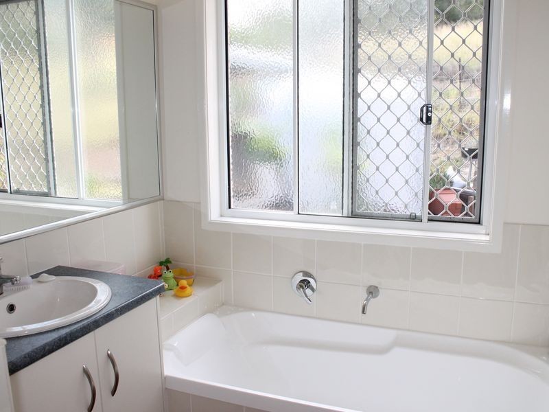 35 Donaldson Road, Plainland QLD 4341