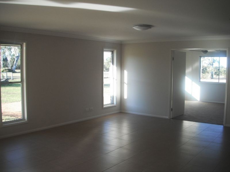 16 Legend Drive, Adare QLD 4343