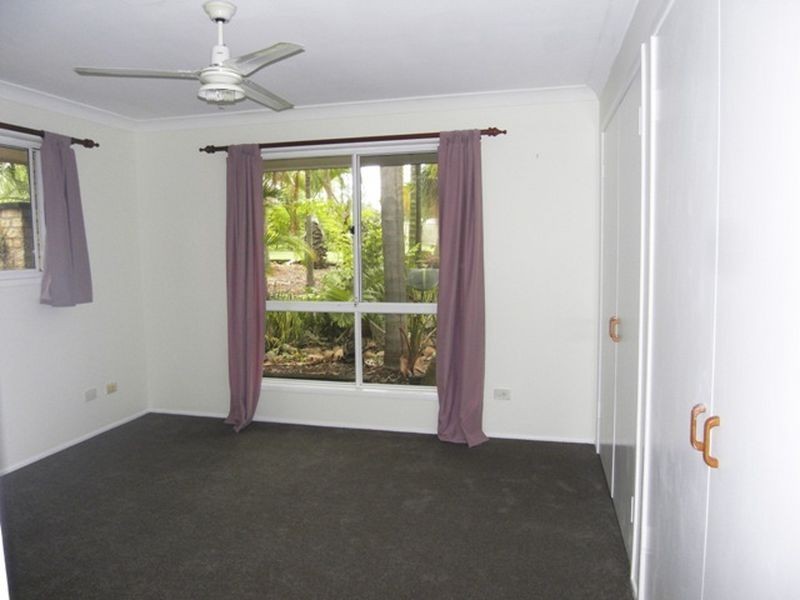 4 Lexcen Court, Kensington Grove QLD 4341