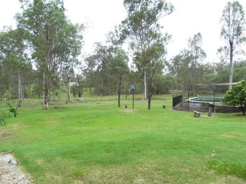 4 Lexcen Court, Kensington Grove QLD 4341