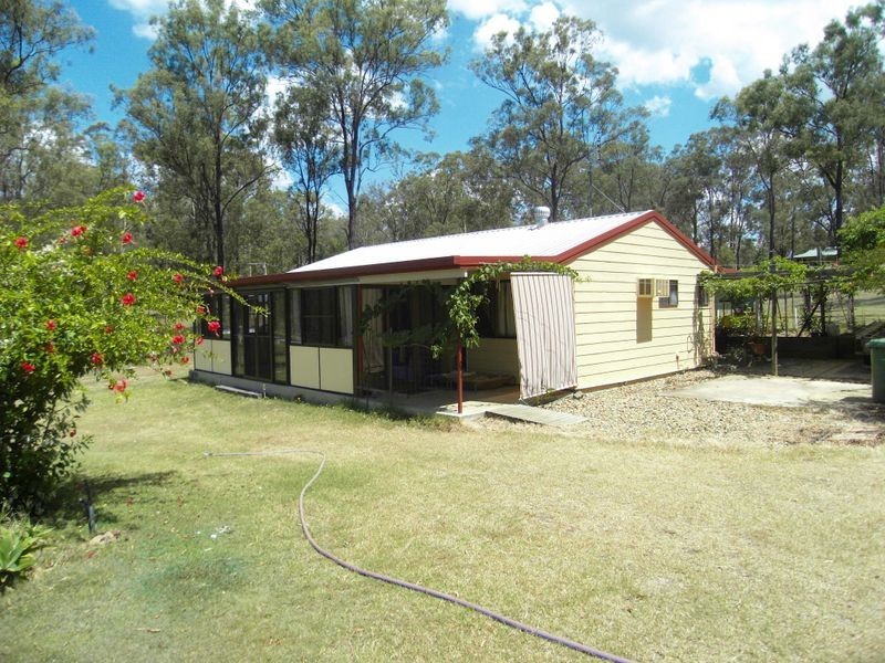 8 Rosella Avenue, Regency Downs QLD 4341