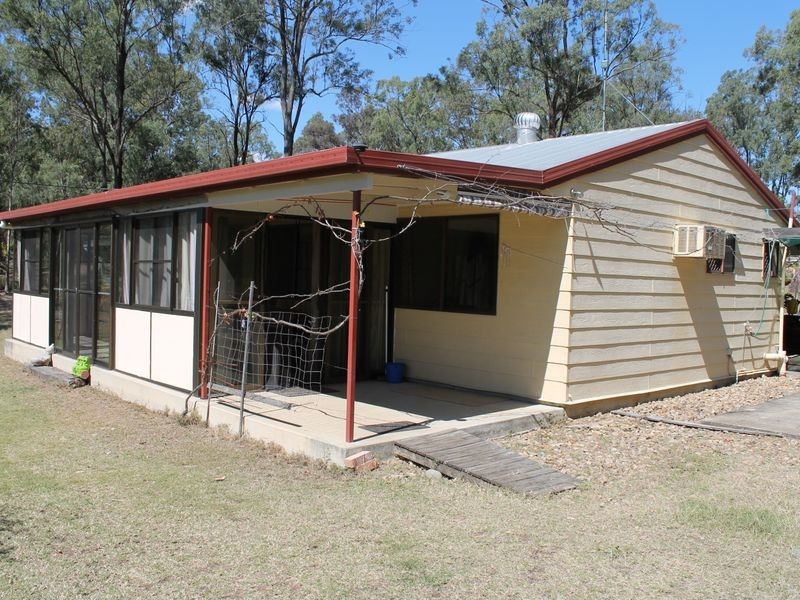 8 Rosella Avenue, Regency Downs QLD 4341