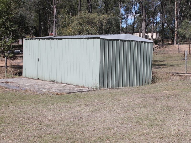 8 Rosella Avenue, Regency Downs QLD 4341