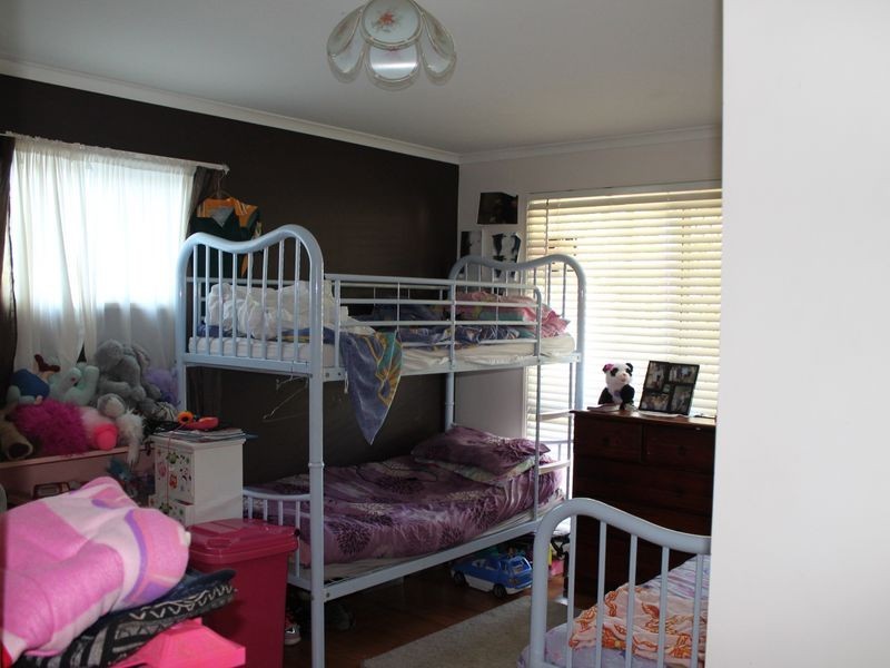 27 Kingfisher Court, Regency Downs QLD 4341