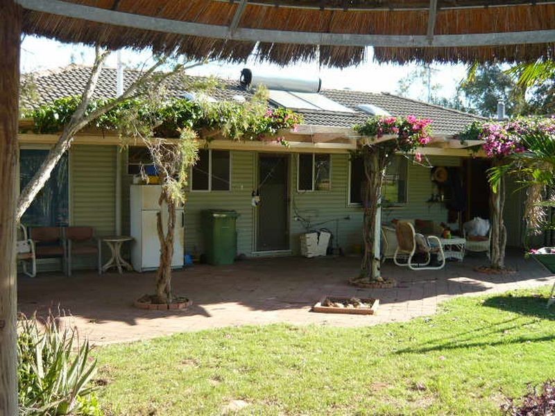 2 Logan Road, College View QLD 4343