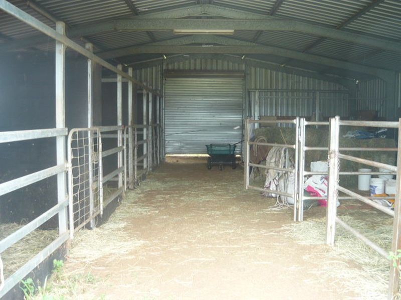 2 Logan Road, College View QLD 4343