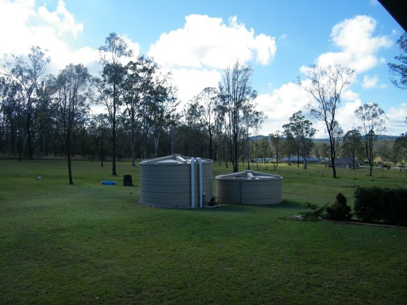 10 Senior Court, Kensington Grove QLD 4341