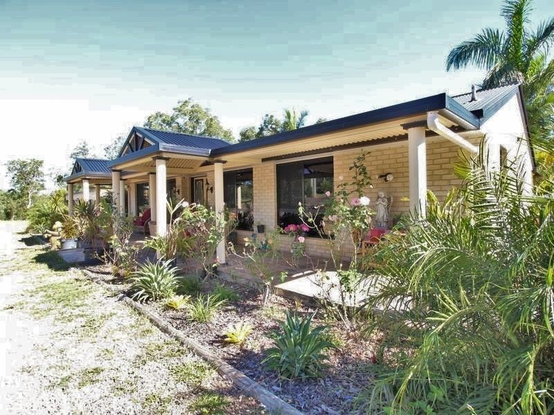 52 Buckingham Court, Mount Hallen QLD 4312