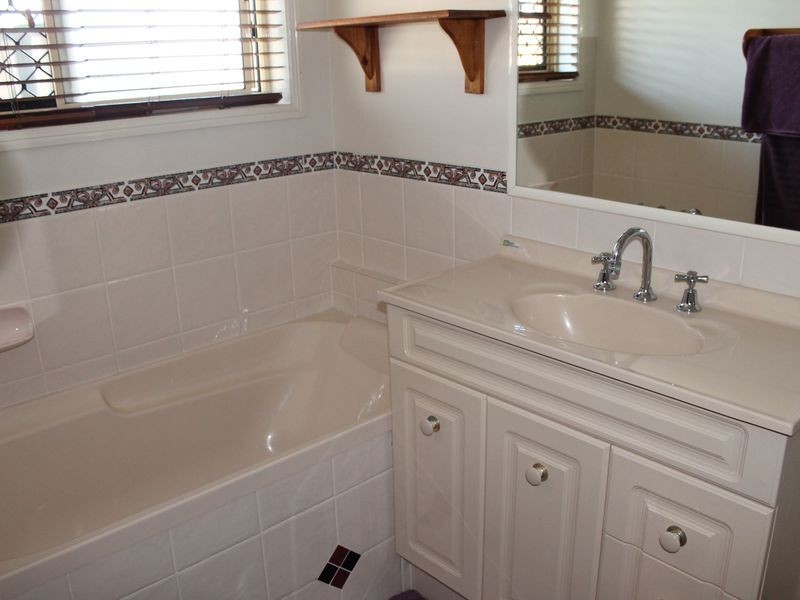 7 Natalie Court, Regency Downs QLD 4341