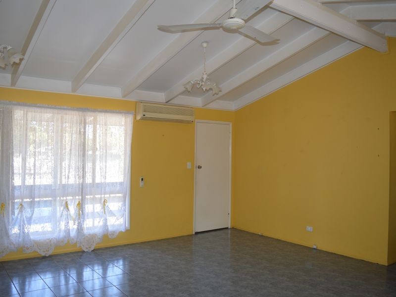 5 Banksia Court, Morton Vale QLD 4343