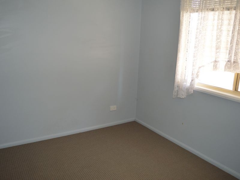 5 Banksia Court, Morton Vale QLD 4343