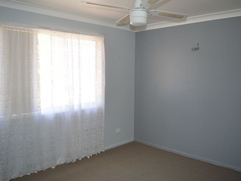 5 Banksia Court, Morton Vale QLD 4343