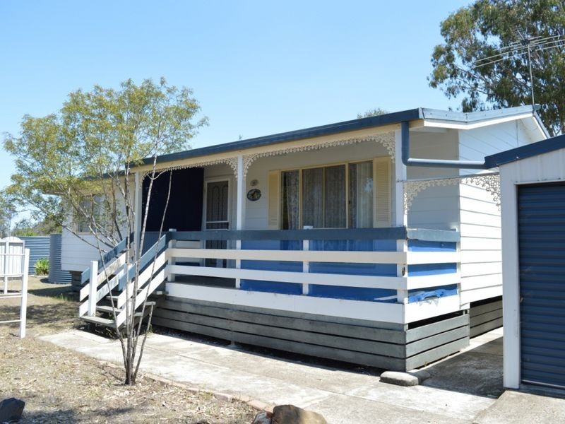 5 Banksia Court, Morton Vale QLD 4343