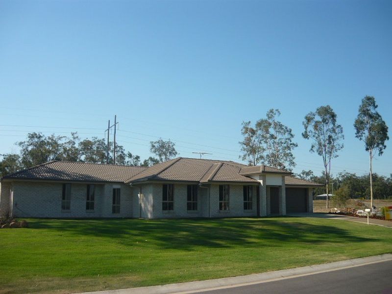 8 Boysen Court, Adare QLD 4343