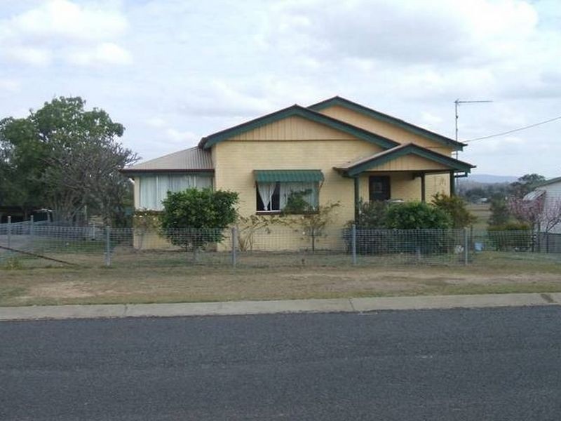 6 Christopher Street, Grantham QLD 4347